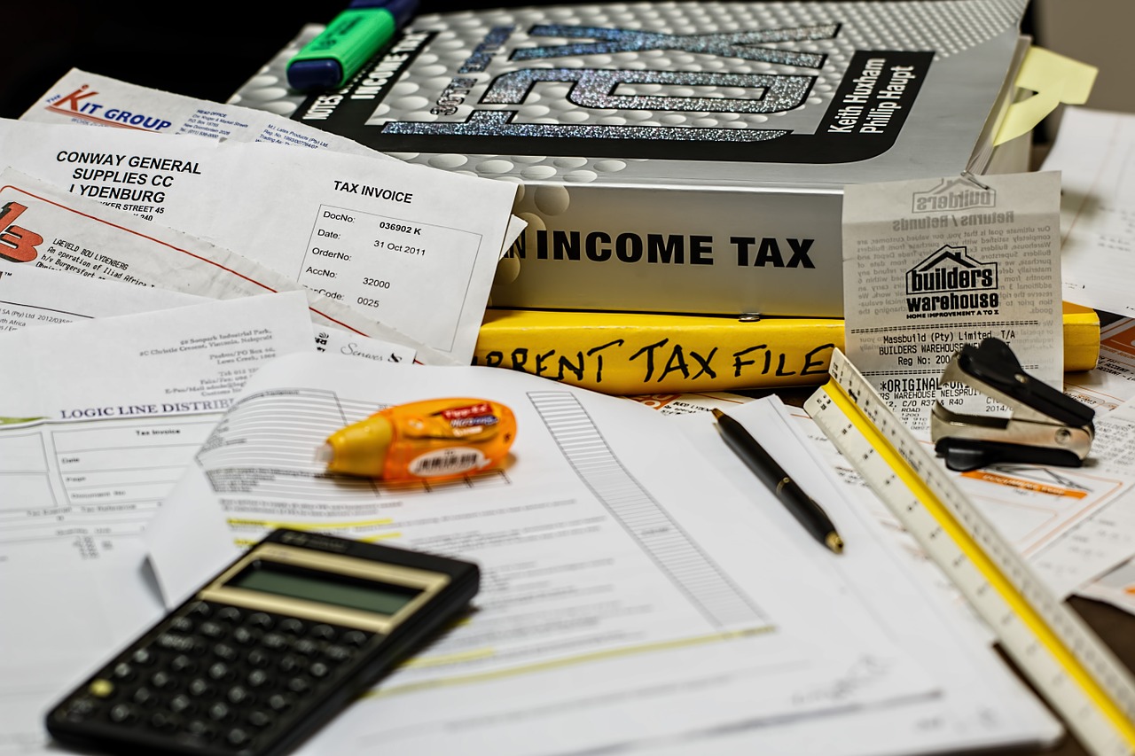 laporan keuangan menentukan pajak
